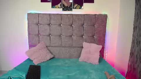 zira_lux online show from 07/04/26, 04:29