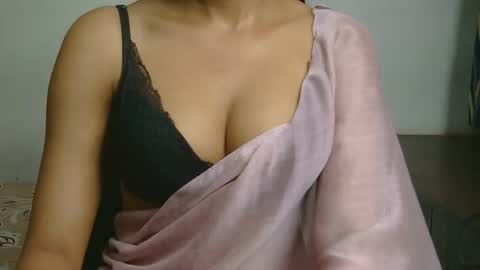 Snapshot of ziyaa_1 chatting on 06/08/26, 04:24 Ziyaa online show from 06/08/26, 04:24