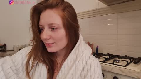 Snapshot of zlatalata chatting on 01/27/25, 09:34 zlatalata online show from 01/27/25, 09:34