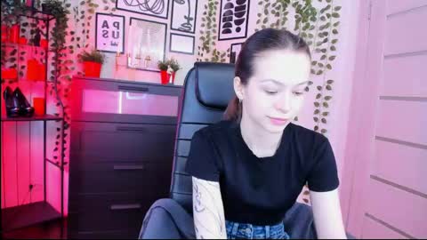 Zoay online show from 05/21/26, 11:39