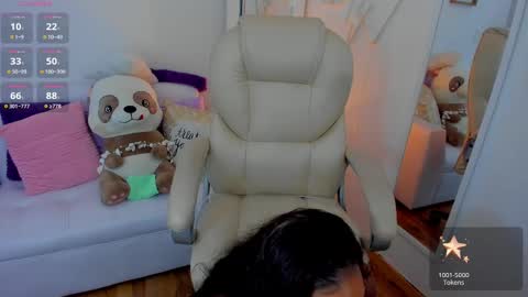 Zobe Love online show from 03/01/25, 05:20