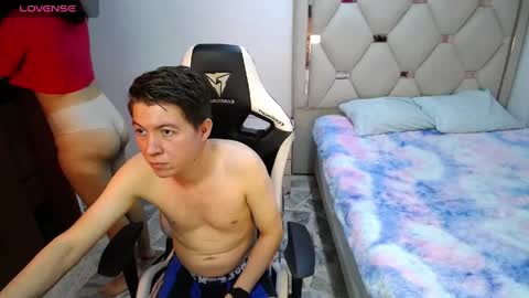 ZOE AND JACK online show from 04/13/26, 08:36