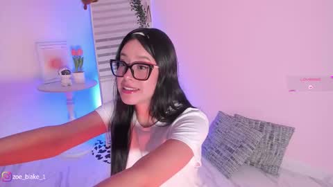 Zoe online show from 10/22/25, 02:34