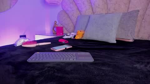 zoe_blosson online show from 05/26/26, 03:02