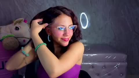 zoe_ch_ online show from 06/27/26, 03:11