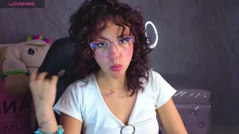 zoe_ch_ online show from 07/09/26, 03:10