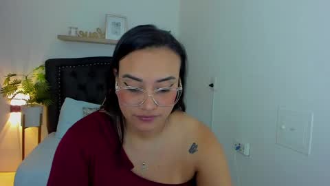 Zoe  online show from 03/08/25, 12:09