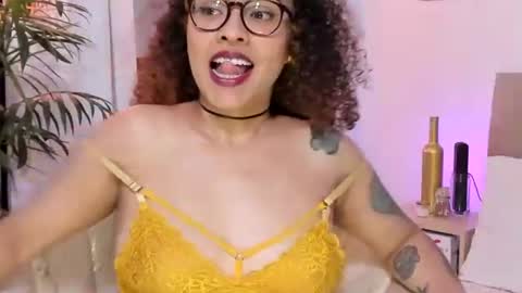 Snapshot of zoe_gruber chatting on 11/27/25, 12:56 Zoe Gruber online show from 11/27/25, 12:56