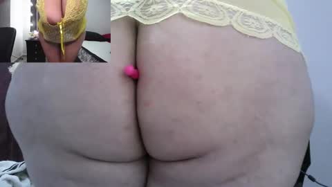 Snapshot of zoe_hotxxx chatting on 02/15/25, 04:12 zoe hotxxx online show from 02/15/25, 04:12