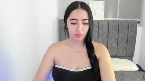 zoe_jones7 online show from 10/10/25, 03:49