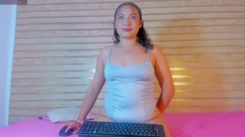 Zoe  online show from 04/17/26, 12:52