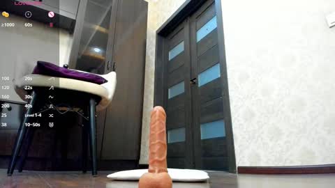 Zoe online show from 02/14/25, 05:51