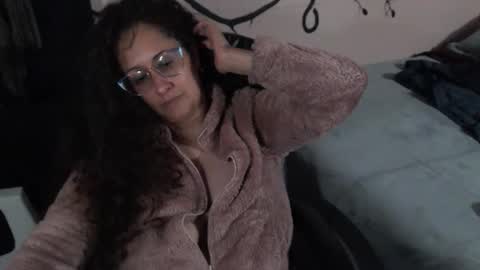 Zoe Koller online show from 04/21/26, 01:42