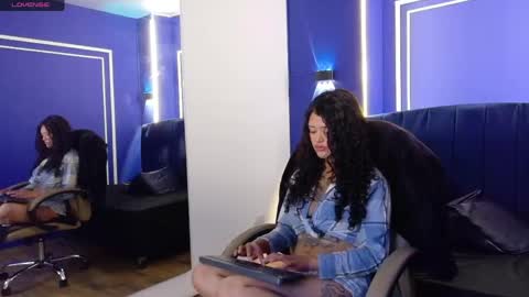 zoe  online show from 03/23/26, 03:32