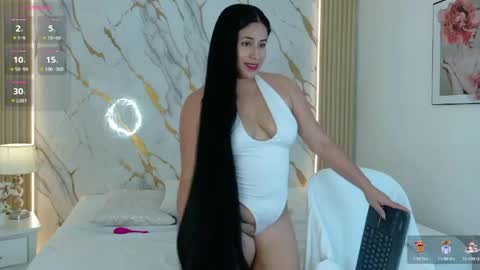 zoe_longhair online show from 05/20/26, 07:53