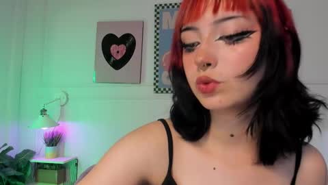 Zoe Lynch online show from 03/16/26, 11:25