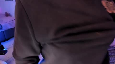 Zoe Lynch online show from 04/21/26, 12:00