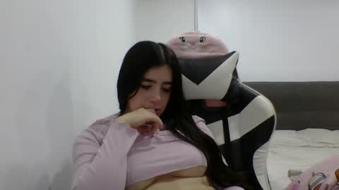 Zoe online show from 11/13/25, 10:19