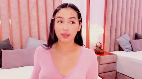 Zoe Monrow online show from 06/17/26, 12:18
