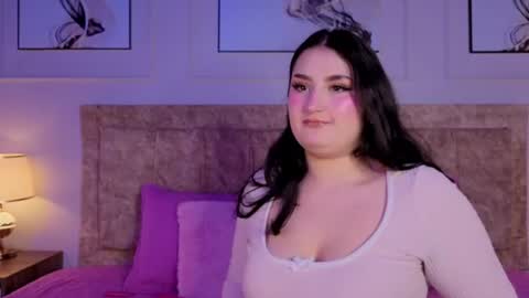 Snapshot of zoe_moon__ chatting on 07/15/26, 12:54 zoe_moon__ online show from 07/15/26, 12:54