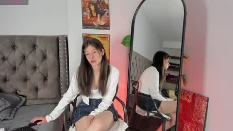 Zoe Olsen online show from 02/01/25, 01:20