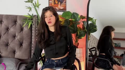 Zoe Olsen online show from 02/07/25, 01:32