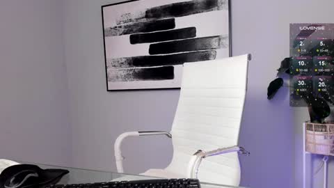 Zoe Olsen online show from 02/09/25, 01:00