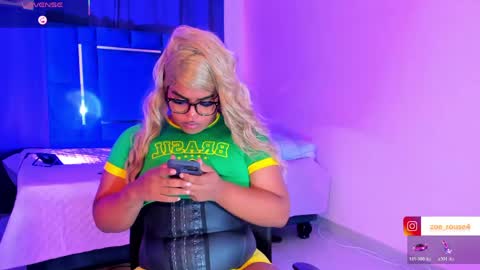 zoe_rosee4 online show from 05/29/26, 06:33