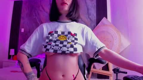 zoe_rosse00 online show from 09/27/25, 11:48