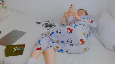 ZOE online show from 02/07/26, 04:43