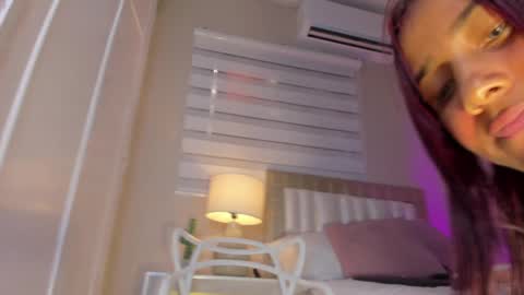 Snapshot of zoe_sky_ chatting on 02/05/25, 05:53 Hi guys i am Zoe online show from 02/05/25, 05:53