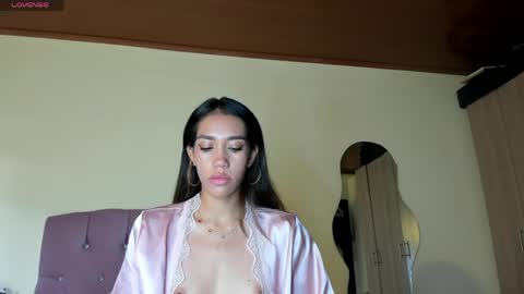 Zoe online show from 04/22/26, 10:22