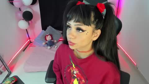 zoe_sullivan_ online show from 12/05/24, 09:50