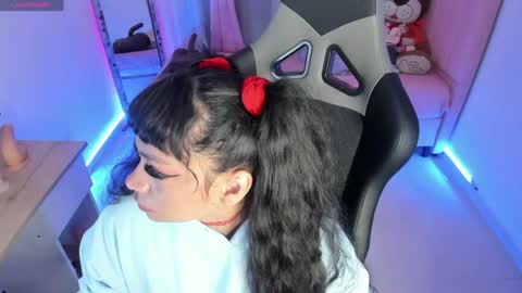 zoe_sullivan_ online show from 01/26/25, 08:57