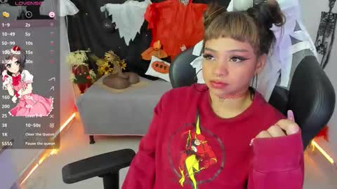 zoe_sullivan_ online show from 10/20/25, 09:32