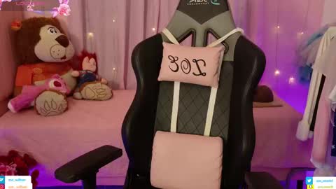 zoe_sullivan_ online show from 03/15/26, 09:26