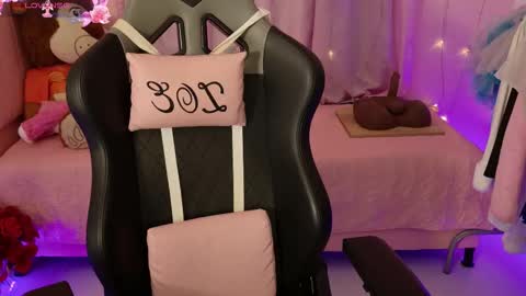 zoe_sullivan_ online show from 03/25/26, 09:26