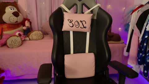 zoe_sullivan_ online show from 04/16/26, 09:10