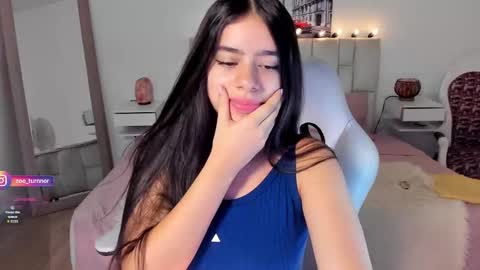 Zoe online show from 09/18/25, 11:34