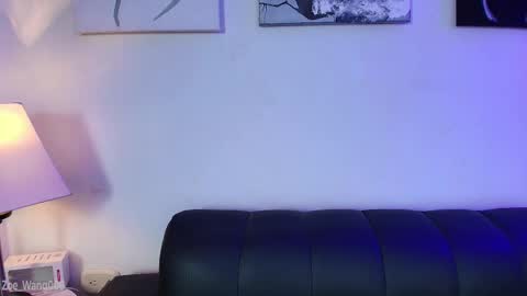 Zoe online show from 10/04/25, 04:54