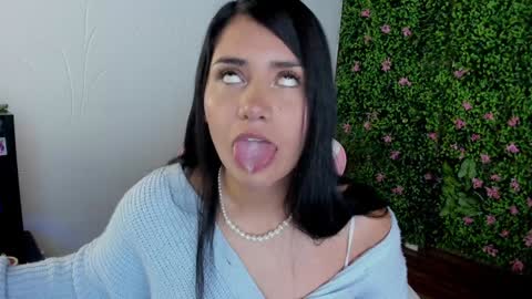 Zoe online show from 12/09/24, 02:45