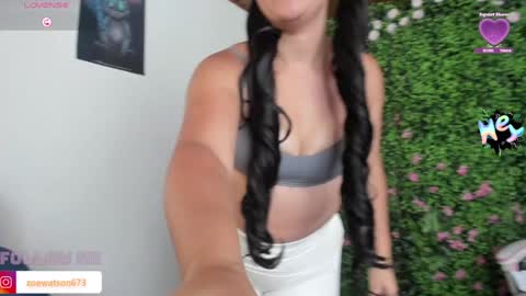 Zoe online show from 01/15/25, 03:33