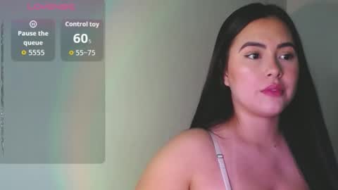 Snapshot of zoebolton1 chatting on 12/18/25, 01:17 Zoe Bolton online show from 12/18/25, 01:17