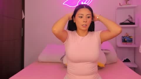 zoecams online show from 07/22/26, 12:13