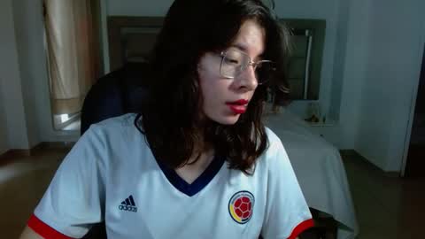 ZOE online show from 11/11/25, 03:12