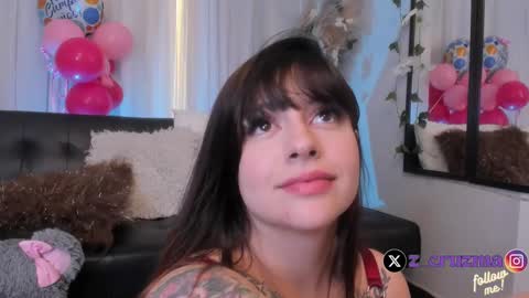 Snapshot of zoee_cruz chatting on 03/05/25, 06:23 Camila online show from 03/05/25, 06:23