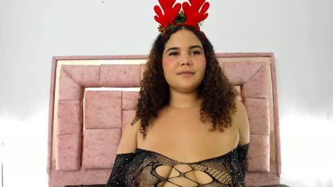 zoee online show from 12/18/24, 09:47