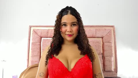 zoee online show from 01/15/25, 03:00