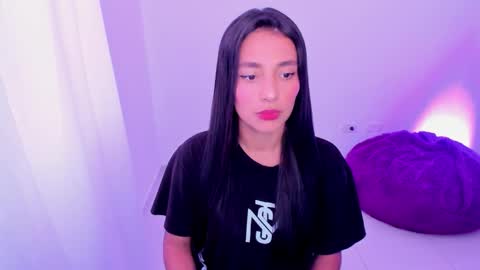 Snapshot of zoee_pamela99 chatting on 09/08/25, 05:34 pamela online show from 09/08/25, 05:34