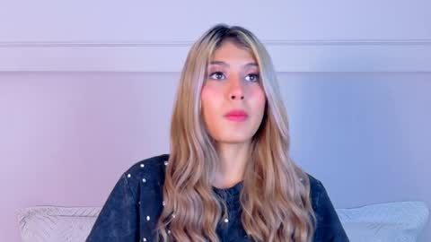 Zoe online show from 10/06/25, 11:18